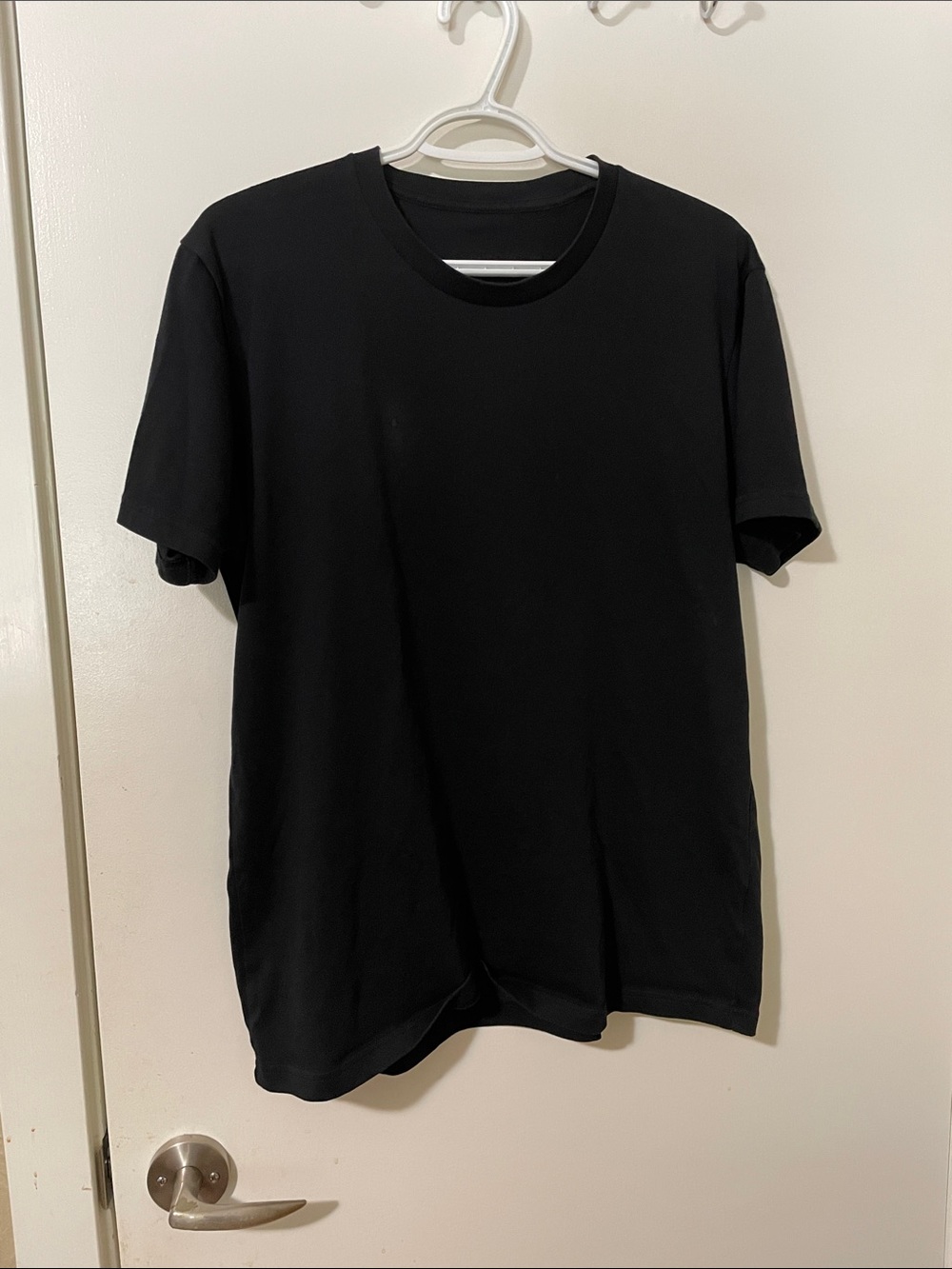 Uniqlo Men's Black Crew Neck T-Shirt